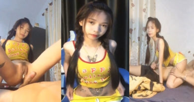 กลุ่มลับเย็ดสดแตกใน ตัวเล็กนมใหญ่ขย่มควยแบบนี้ปล่อยในเต็มรูหี